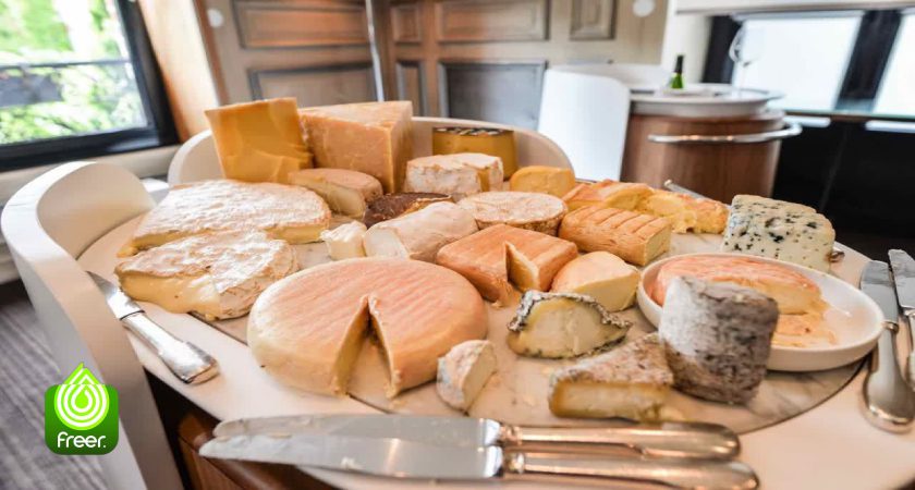 میزان چربی پنیر فرانسوی